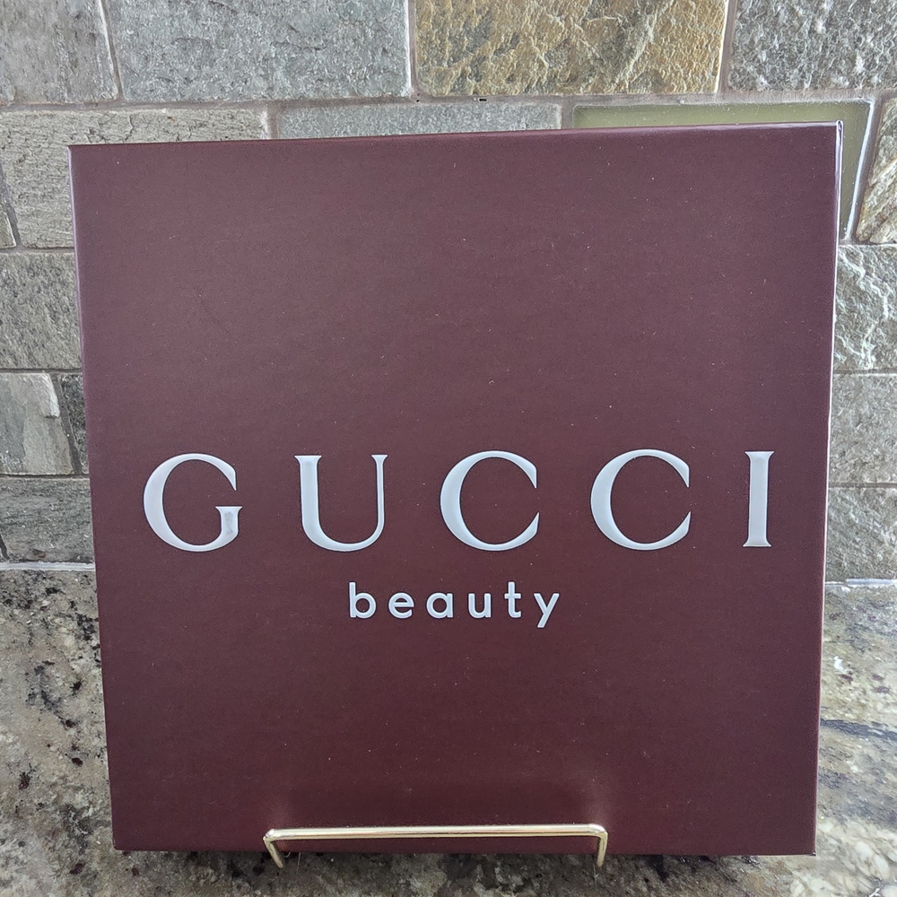 Gucci Beauty Burgundy Hand Towel With Box